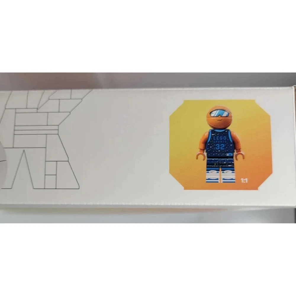 Lego Nike Dunk Set 43008 Limited Edition Buildable Sneaker Complete Set SEALED